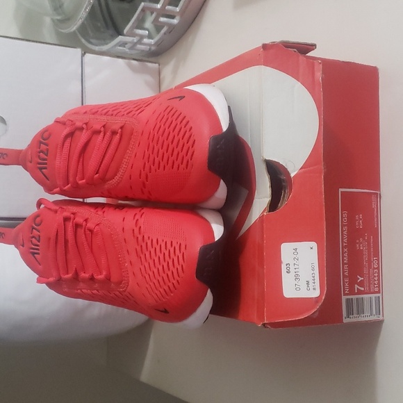 Nike sneakers - Picture 1 of 9